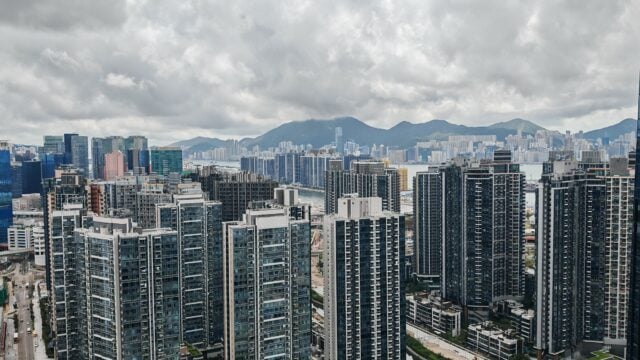 示範單位外望維港及跑道區