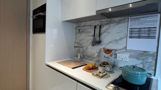 PHOTO-2025-11-24-19-05-50 4